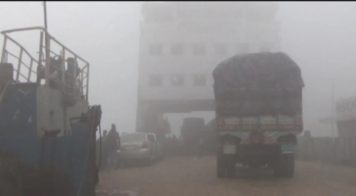 চার ঘণ্টা পর দৌলতদিয়া-পাটুরিয়ায় ফেরি চলাচল শুরু