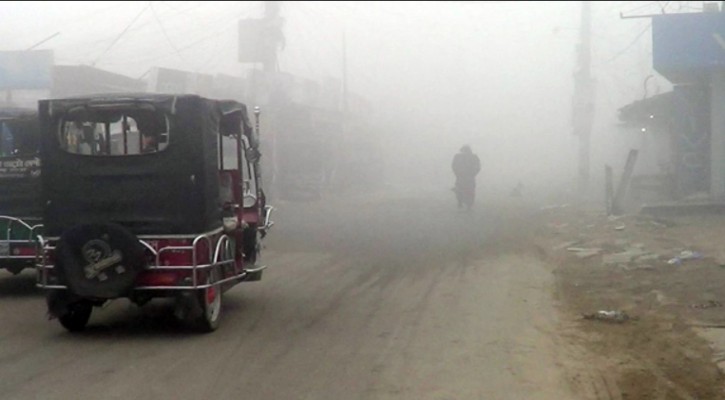 পঞ্চগড়ে বাড়ছে শীতের প্রকোপ, দুর্ভোগে খেটে খাওয়া মানুষ