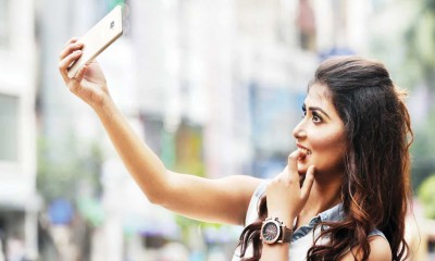 ১৩ হাজার টাকার মধ্যে তিন স্মার্টফোন